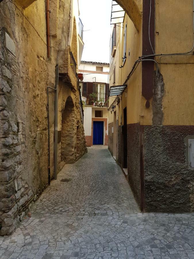 Villa La Dimora Di Ares Formia Exterior foto